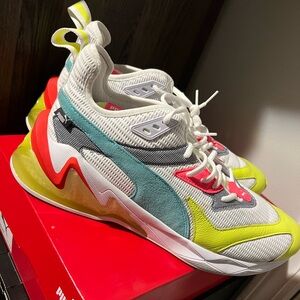 Mens Puma Running Shoes Size 13 Casual Style Activewear White Green Yellow Blue